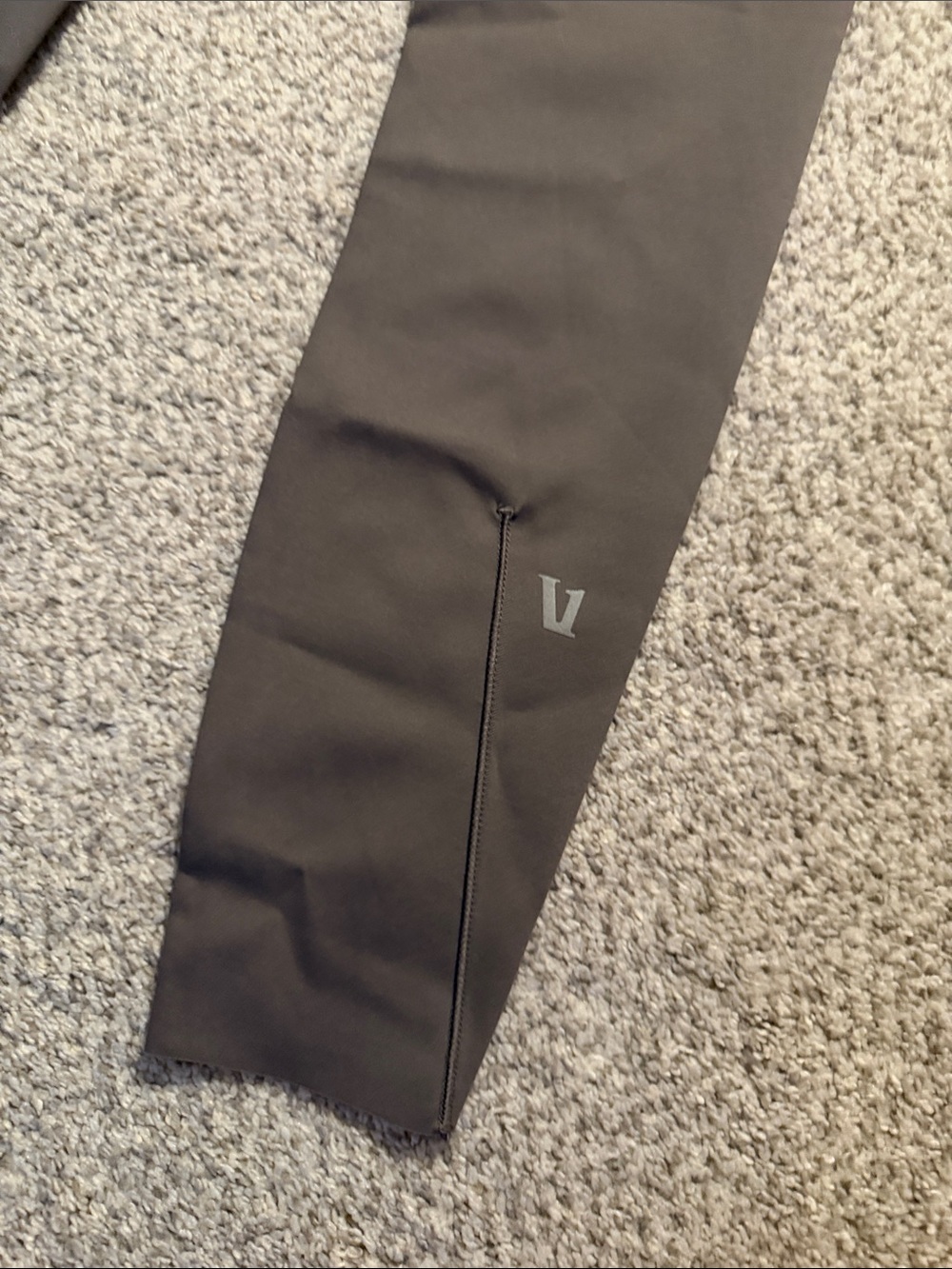 Vuori Evolve 7/8 Leggings MEDIUM - Picture 2 of 6